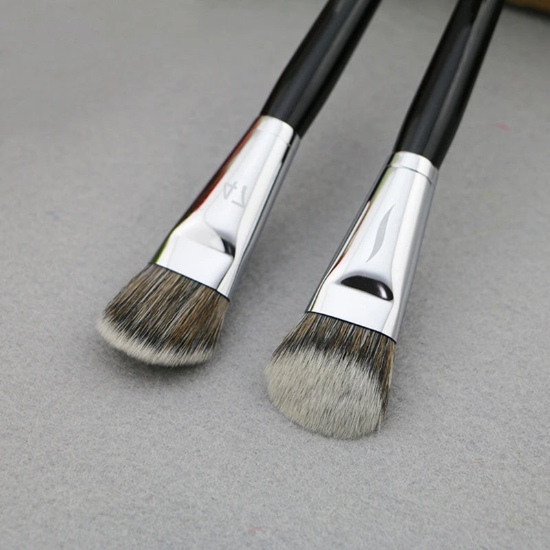 LOYBJ Professional Foundation Brush