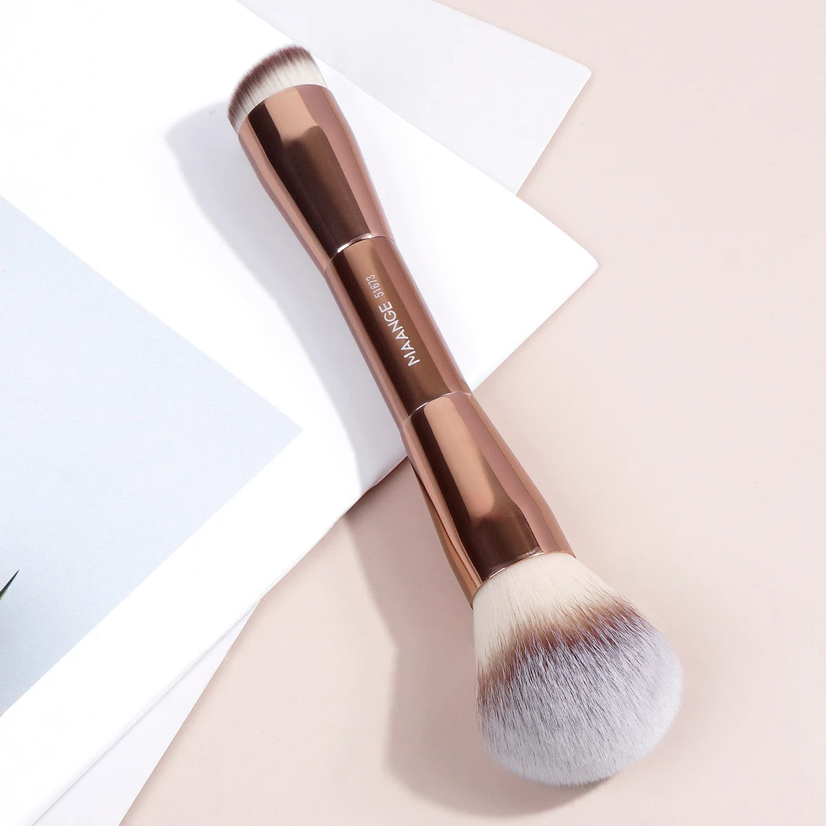 MAANGE Double-Ended Makeup Brush