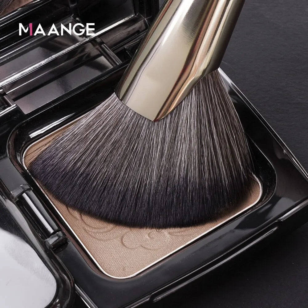MAANGE Dense Blush & Bronzer Brush